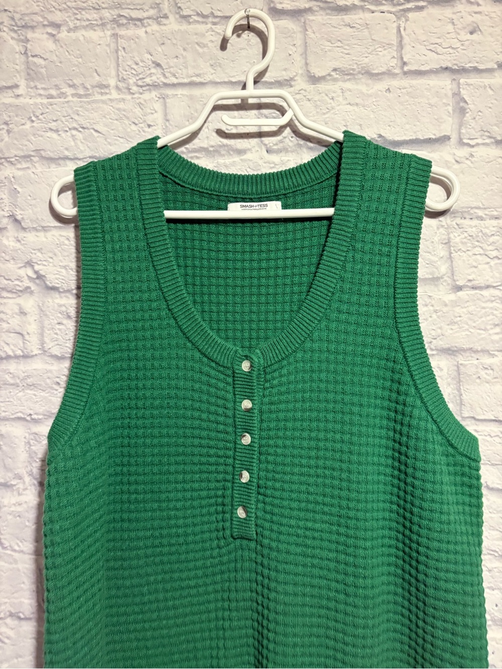 Smash + Tess Green Waffle-Knit Henley Sweater Tank XL-2XL - Picture 3 of 8